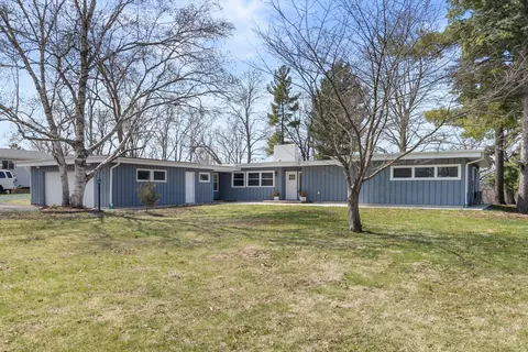 837 Carter, Genoa City, WI 53128