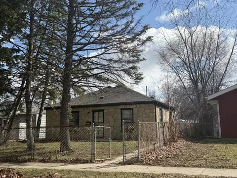 5858 N 80th, Milwaukee, WI 53218