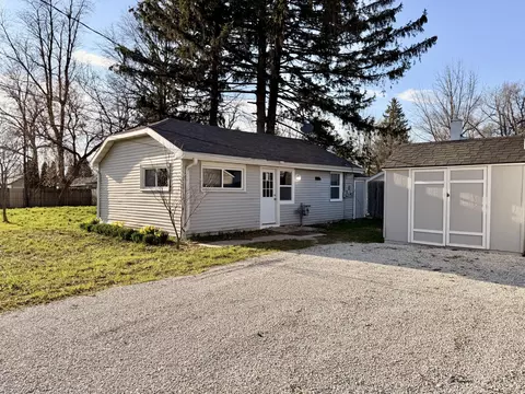 w1038 Geranium Road, Bloomfield, WI 53128