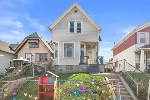 1544 S 6th, Milwaukee, WI 53204