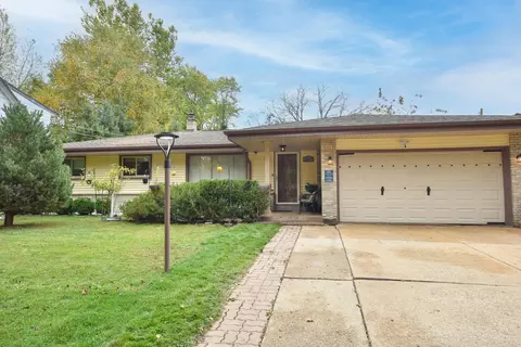 10723 W Rohr, Milwaukee, WI 53225