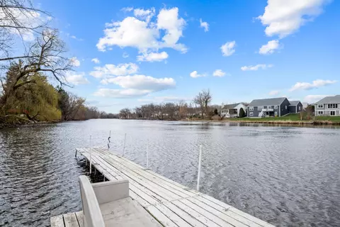 2530 N N Riv, Rochester, WI 53185