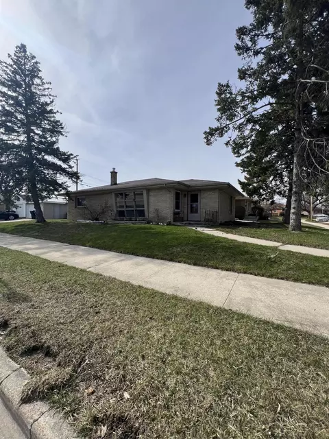 1854 Jupiter, Racine, WI 53404