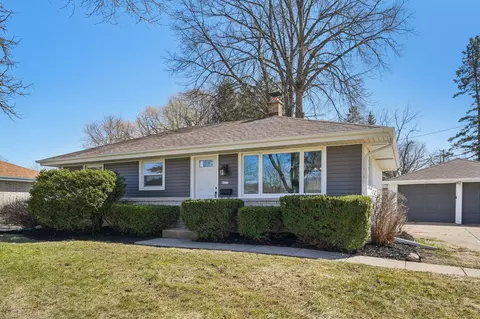 6672 N Hastings, Milwaukee, WI 53224
