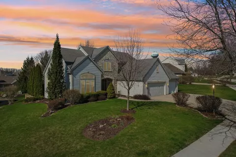 1936 Foxcroft, Waukesha, WI 53189