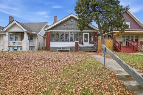 2875 N 36th, Milwaukee, WI 53210