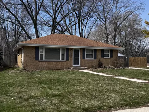 1623 17th, Grafton, WI 53024