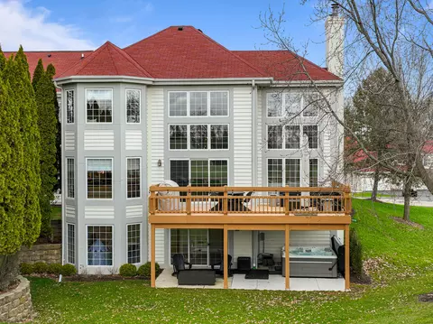 1568 Highland #8-69, Geneva, WI 53147