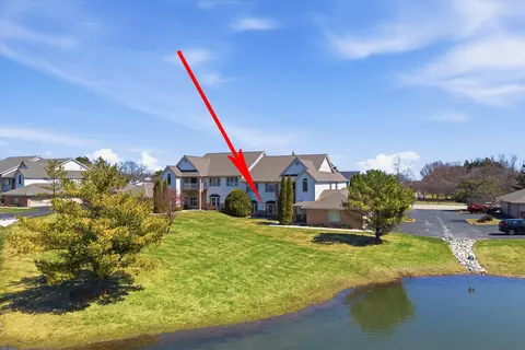 811 Cheyenne #G, Grafton, WI 53024