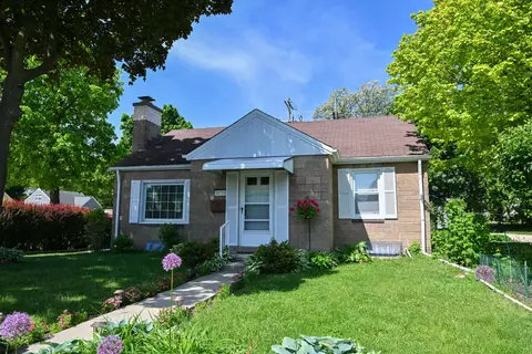 3873 S 56th, Greenfield, WI 53220