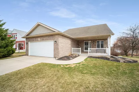 1456 Dovetail, Hartford, WI 53027