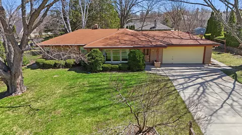 4600 S 121st, Greenfield, WI 53228