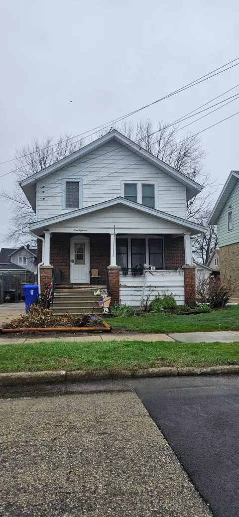 918 74th, Kenosha, WI 53143
