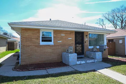 7509 W Carmen, Milwaukee, WI 53218