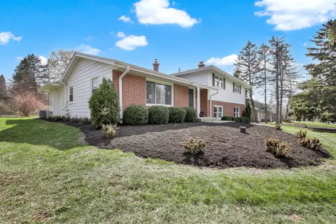 19255 Gebhardt, Brookfield, WI 53045