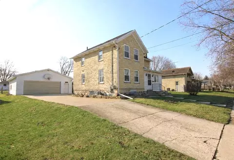 1303 S 9th, Watertown, WI 53094
