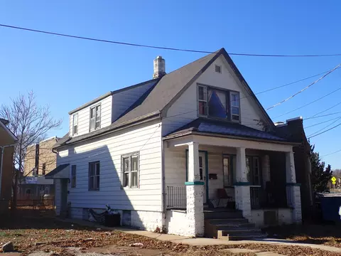 4409 W Garfield #4409A, Milwaukee, WI 53208