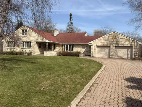 170 N Rolland, Brookfield, WI 53005