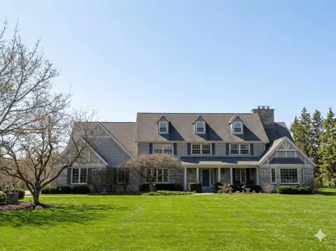 345 W Aster, Mequon, WI 53092