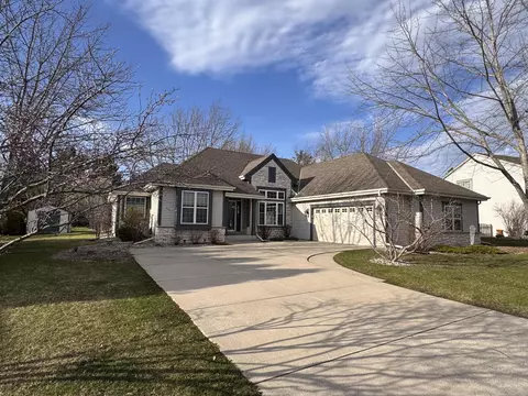 726 Heron, Waterford, WI 53185