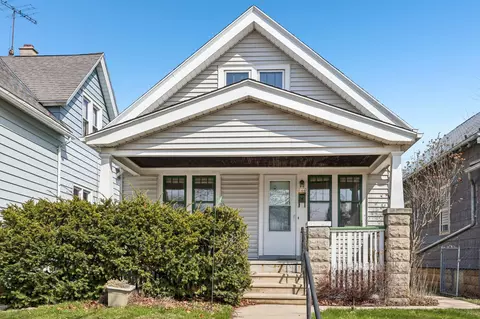 166 E Rosedale, Milwaukee, WI 53207