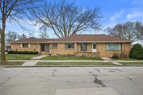 6900 W Melvina, Milwaukee, WI 53216