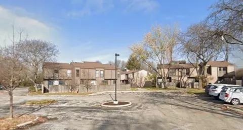 6917 W Glenbrook #6, Milwaukee, WI 53223