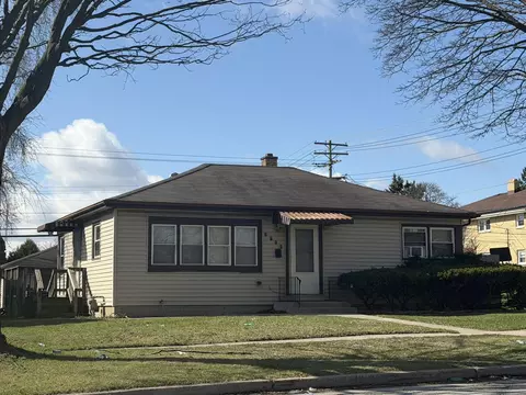 7519 W Congress, Milwaukee, WI 53218