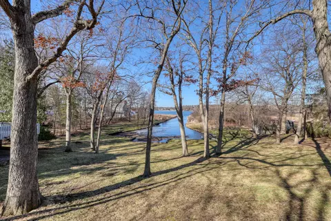 3513 Ridge #3507, Hartland, WI 53029