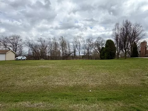 18515 W Hillcrest, New Berlin, WI 53146