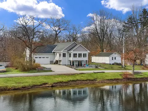 w1143 Lake Drive, Bloomfield, WI 53128