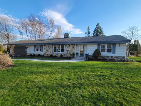 15225 W W Park, New Berlin, WI 53151