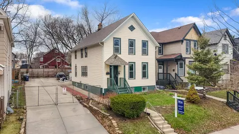 2243 S Woodward, Milwaukee, WI 53207