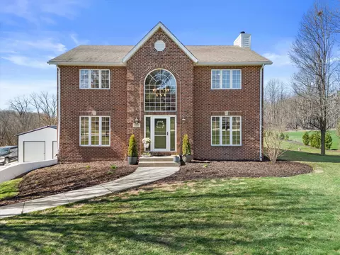 w266s8655 Rustic Vw, Mukwonago, WI 53149