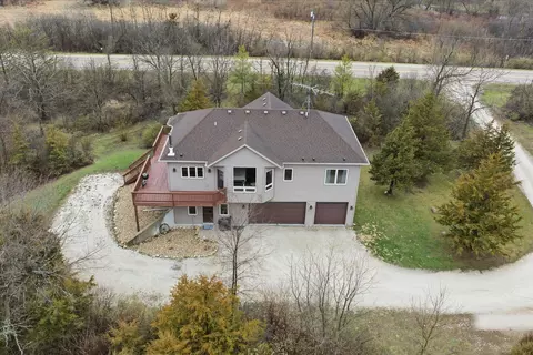 n7026 County Dd, Spring Prairie, WI 53105