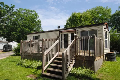 w5229 Surfwood Drive #77, La Grange, WI 53121