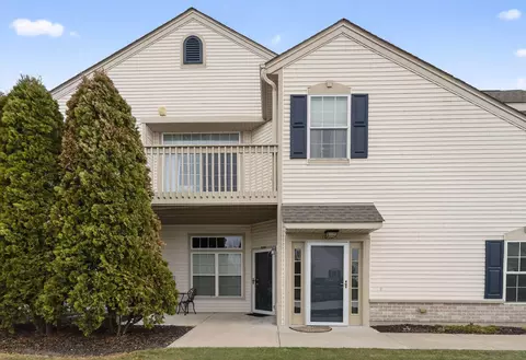 1052 Stratford, Mount Pleasant, WI 53406
