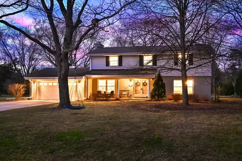 12850 Wrayburn, Elm Grove, WI 53122