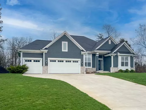 2921 Seven Oaks, Dover, WI 53139
