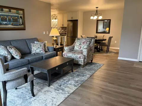 274 Minz Park #1, West Bend, WI 53095