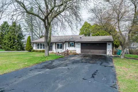 n97w15790 Burr Oak, Germantown, WI 53022