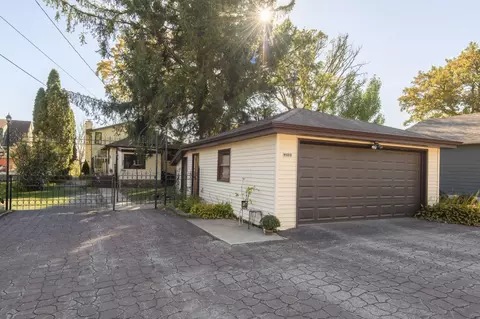 w969 Miramar Drive, East Troy, WI 53120