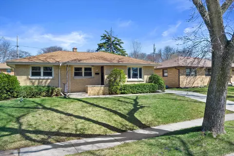 9714 W Arthur, West Allis, WI 53227