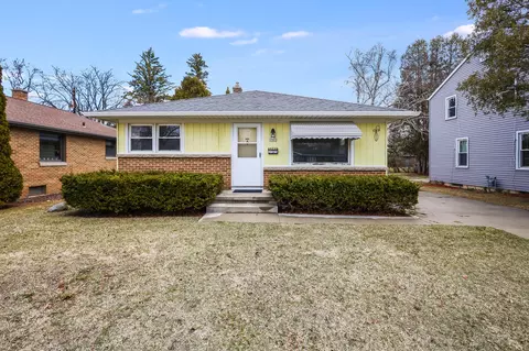 1522 Menasha, Manitowoc, WI 54220