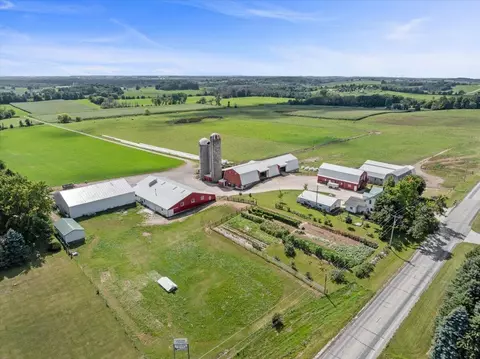 w1731 Kiel Road, New Holstein, WI 53061