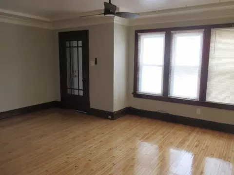 1425 W Burleigh #1427, Milwaukee, WI 53206