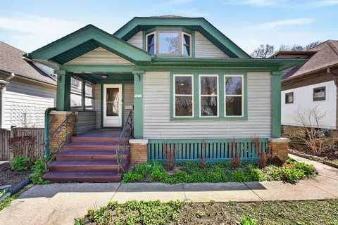 3430 N Cramer, Milwaukee, WI 53211