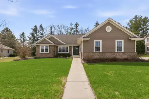 2947 S Gate, Hartford, WI 53027