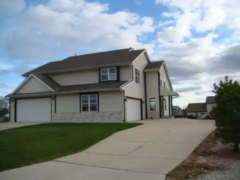 1441 E Buckwood #1443, Oak Creek, WI 53154