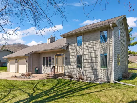 510 Mc Intosh, La Crescent, MN 55947